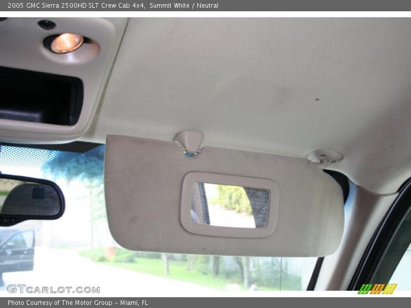 Summit White / Neutral 2005 GMC Sierra 2500HD SLT Crew Cab 4x4