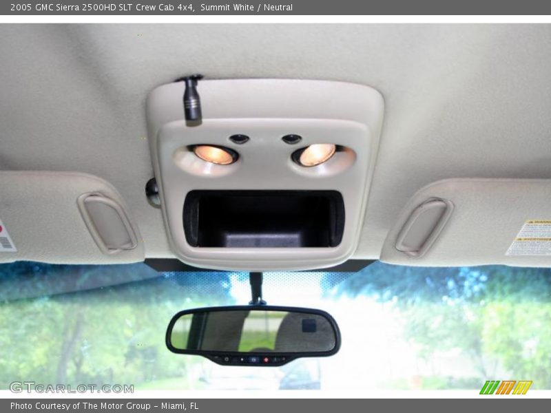Summit White / Neutral 2005 GMC Sierra 2500HD SLT Crew Cab 4x4