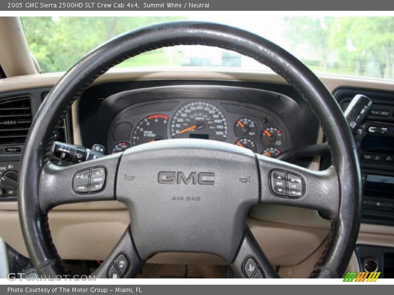 Summit White / Neutral 2005 GMC Sierra 2500HD SLT Crew Cab 4x4