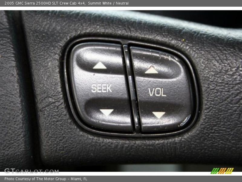 Summit White / Neutral 2005 GMC Sierra 2500HD SLT Crew Cab 4x4