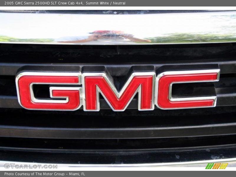 Summit White / Neutral 2005 GMC Sierra 2500HD SLT Crew Cab 4x4