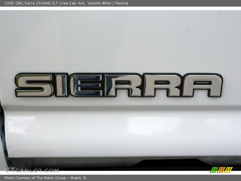 Summit White / Neutral 2005 GMC Sierra 2500HD SLT Crew Cab 4x4