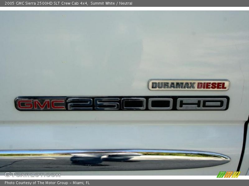Summit White / Neutral 2005 GMC Sierra 2500HD SLT Crew Cab 4x4