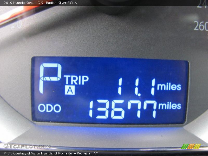 Radiant Silver / Gray 2010 Hyundai Sonata GLS