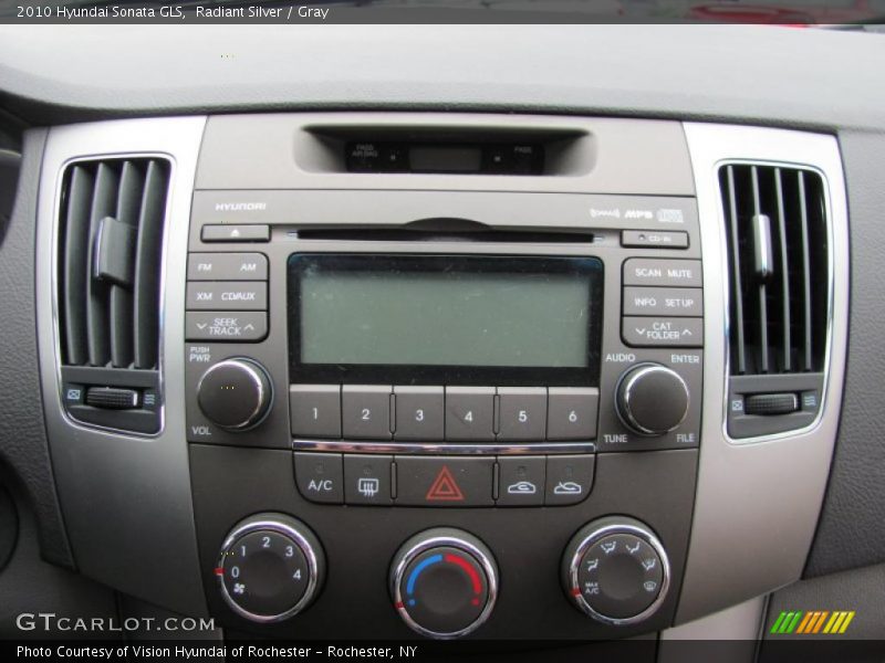 Radiant Silver / Gray 2010 Hyundai Sonata GLS