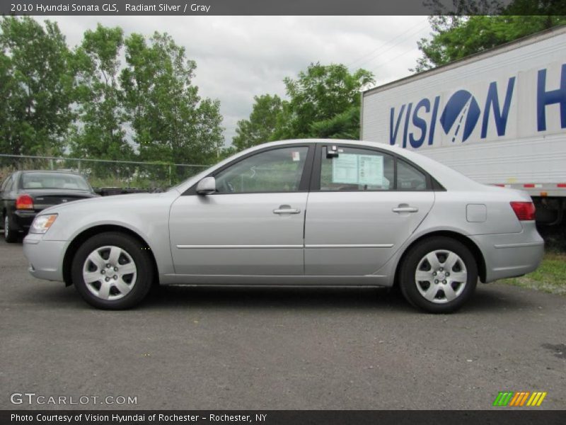 Radiant Silver / Gray 2010 Hyundai Sonata GLS