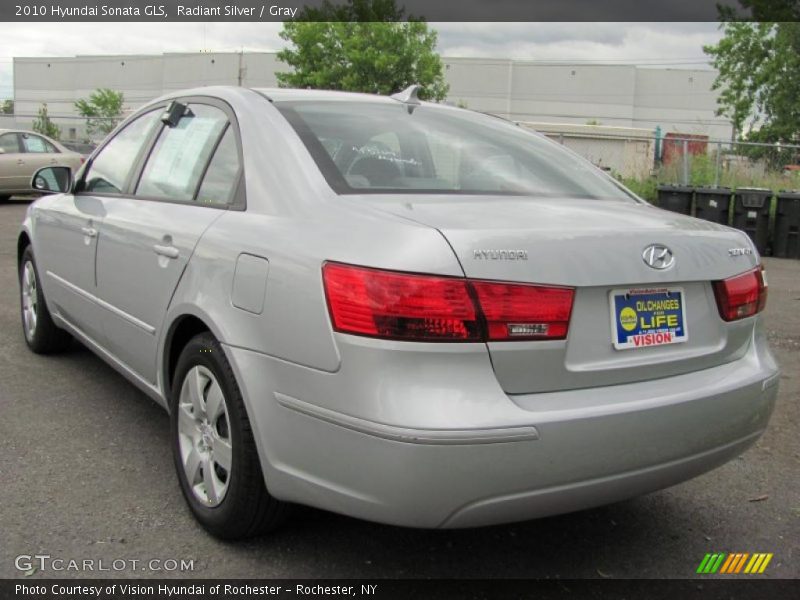 Radiant Silver / Gray 2010 Hyundai Sonata GLS