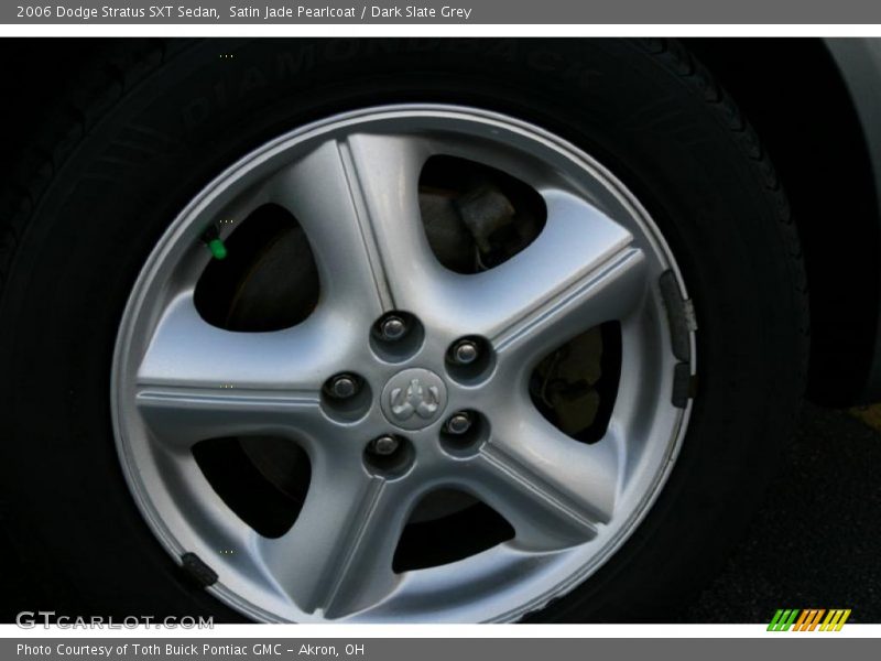 Satin Jade Pearlcoat / Dark Slate Grey 2006 Dodge Stratus SXT Sedan