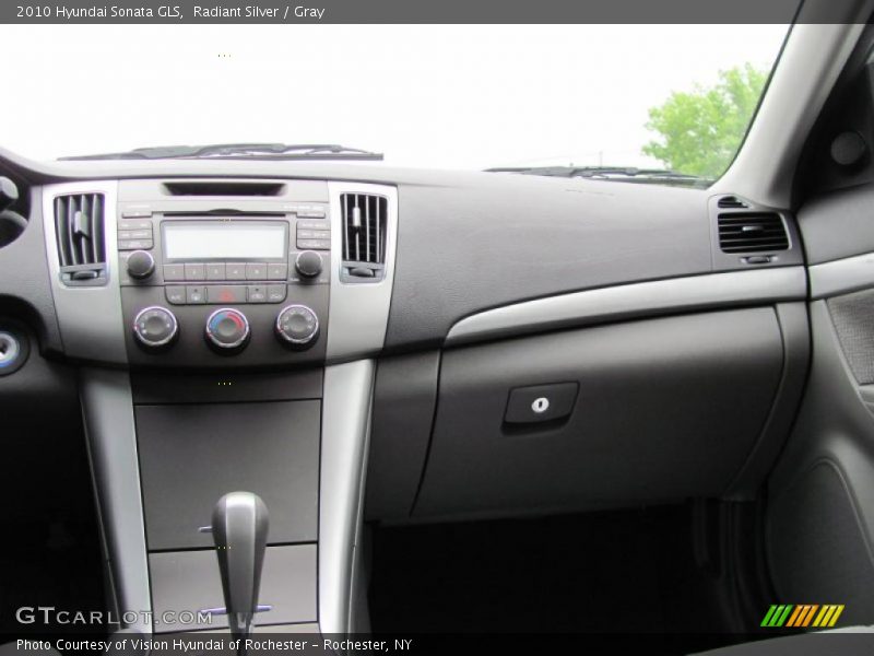 Radiant Silver / Gray 2010 Hyundai Sonata GLS