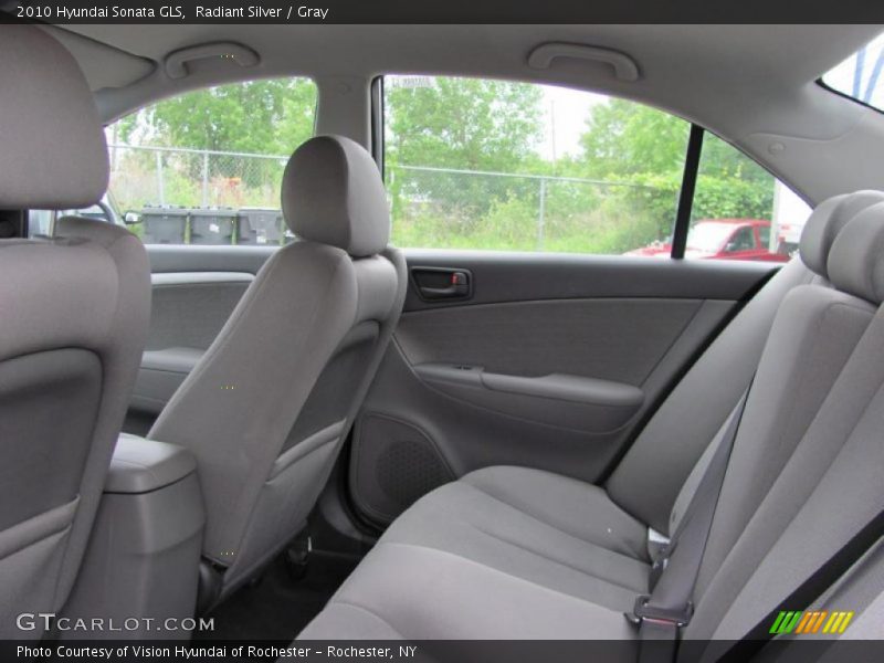 Radiant Silver / Gray 2010 Hyundai Sonata GLS