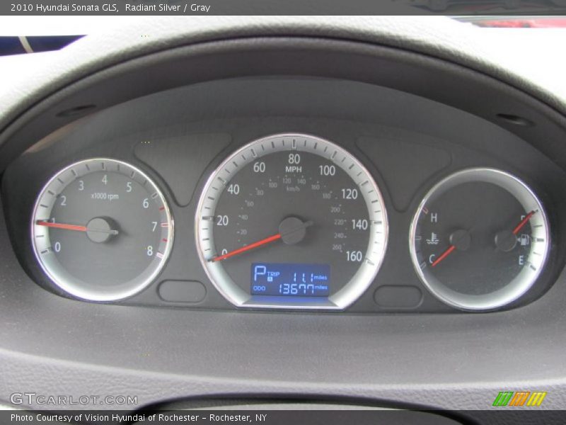 Radiant Silver / Gray 2010 Hyundai Sonata GLS