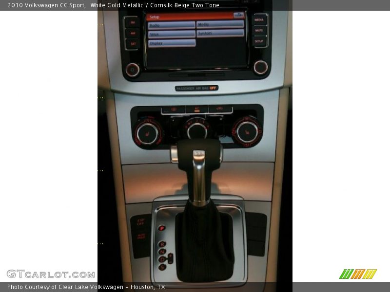 White Gold Metallic / Cornsilk Beige Two Tone 2010 Volkswagen CC Sport