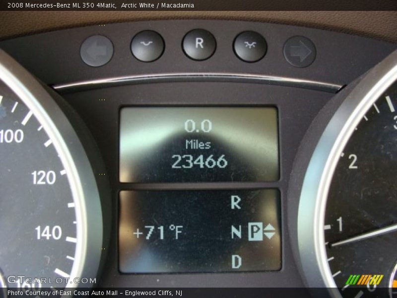 Arctic White / Macadamia 2008 Mercedes-Benz ML 350 4Matic