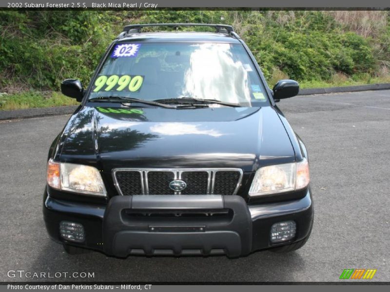 Black Mica Pearl / Gray 2002 Subaru Forester 2.5 S
