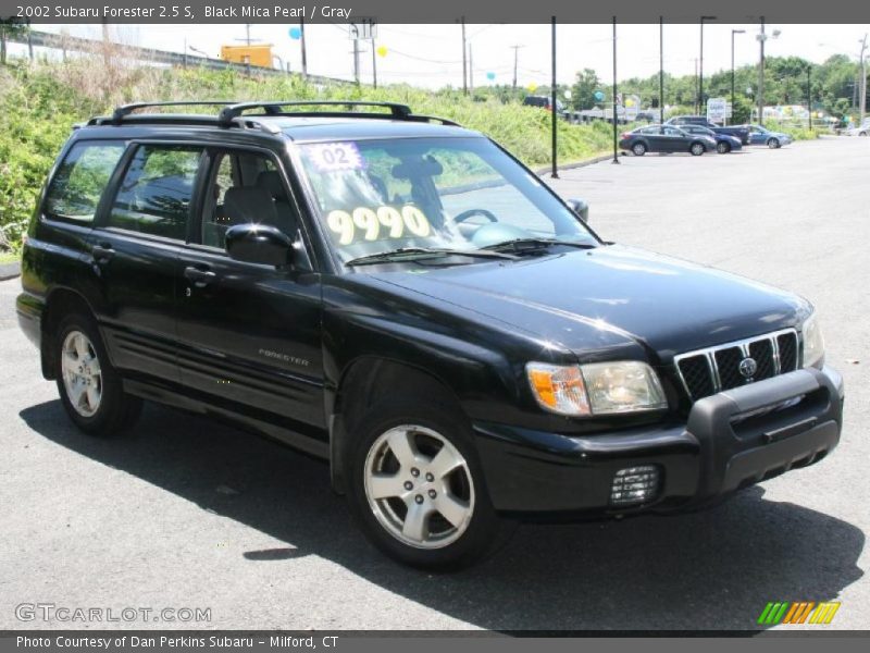 Black Mica Pearl / Gray 2002 Subaru Forester 2.5 S
