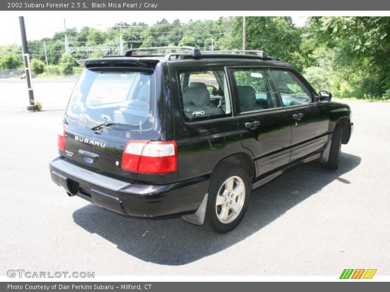 Black Mica Pearl / Gray 2002 Subaru Forester 2.5 S