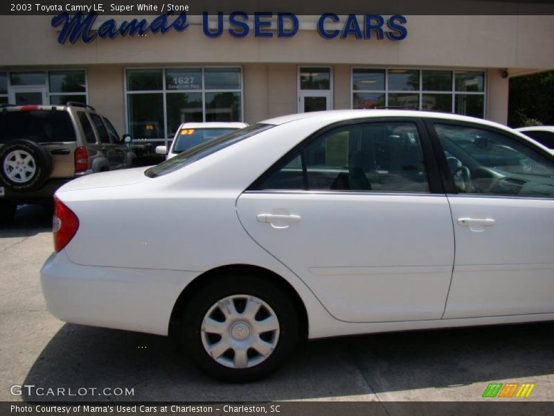 Super White / Stone 2003 Toyota Camry LE