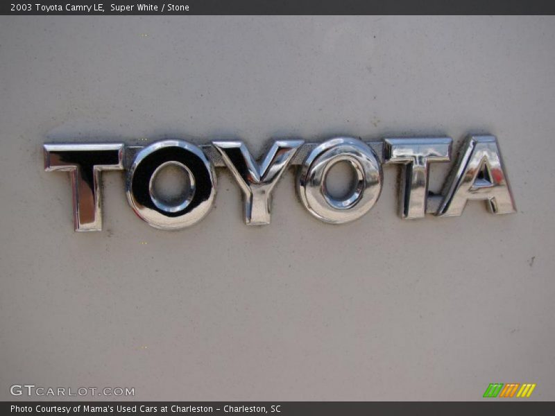 Super White / Stone 2003 Toyota Camry LE