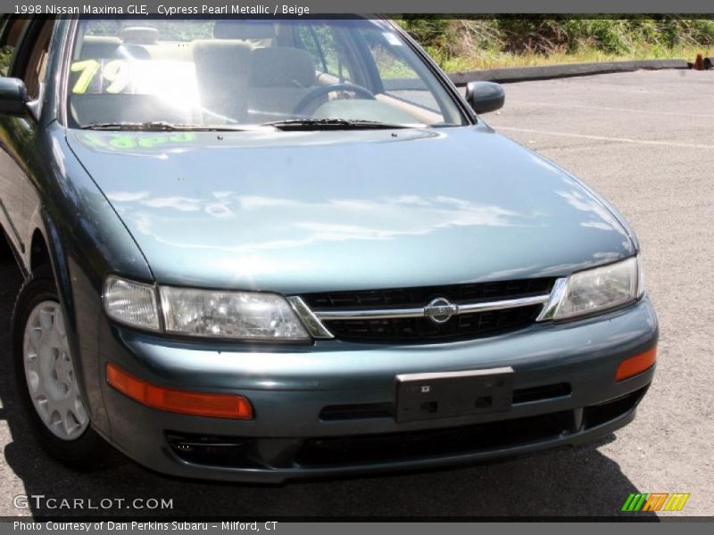 Cypress Pearl Metallic / Beige 1998 Nissan Maxima GLE