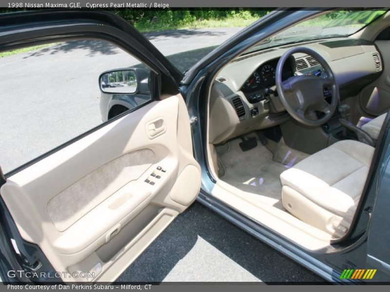 Cypress Pearl Metallic / Beige 1998 Nissan Maxima GLE