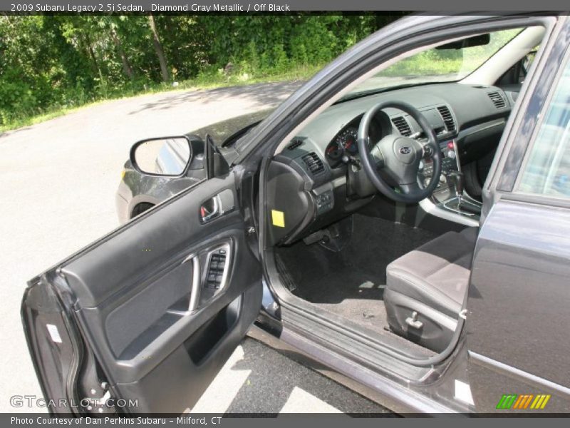 Diamond Gray Metallic / Off Black 2009 Subaru Legacy 2.5i Sedan