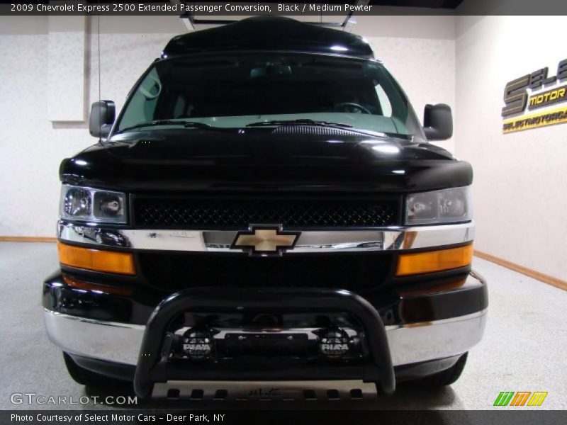 Black / Medium Pewter 2009 Chevrolet Express 2500 Extended Passenger Conversion