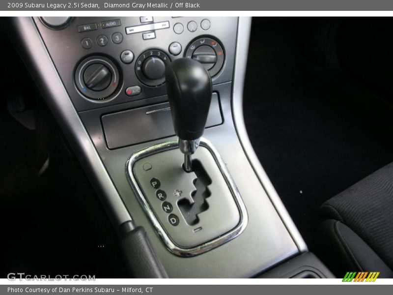 Diamond Gray Metallic / Off Black 2009 Subaru Legacy 2.5i Sedan