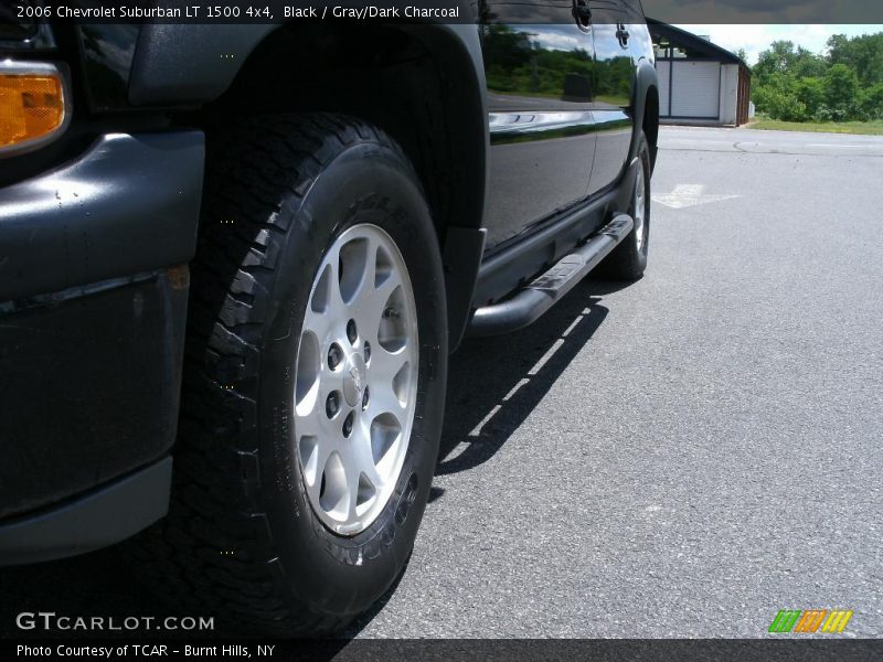 Black / Gray/Dark Charcoal 2006 Chevrolet Suburban LT 1500 4x4
