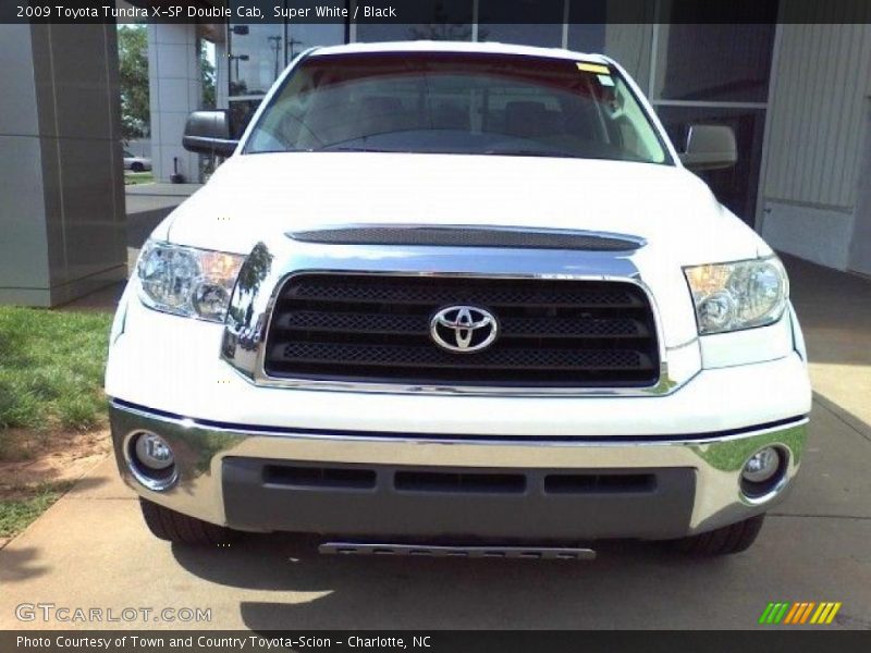 Super White / Black 2009 Toyota Tundra X-SP Double Cab