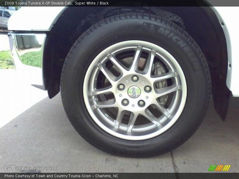 Super White / Black 2009 Toyota Tundra X-SP Double Cab