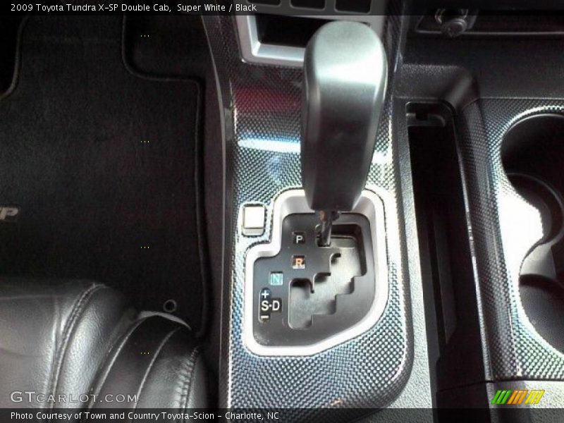 Super White / Black 2009 Toyota Tundra X-SP Double Cab