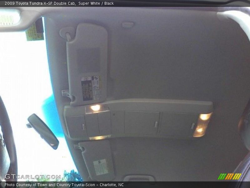Super White / Black 2009 Toyota Tundra X-SP Double Cab
