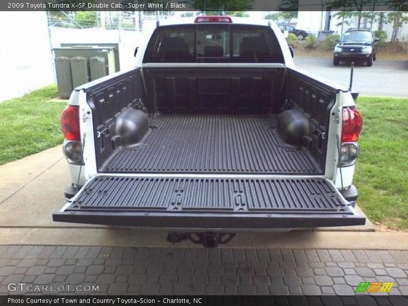 Super White / Black 2009 Toyota Tundra X-SP Double Cab