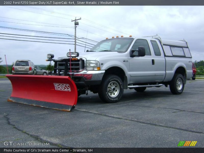 Silver Metallic / Medium Flint 2002 Ford F250 Super Duty XLT SuperCab 4x4
