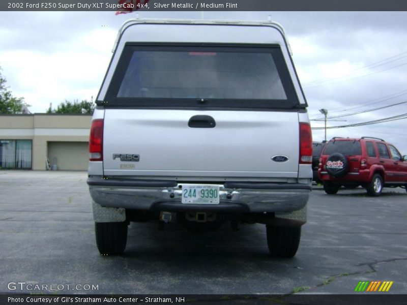 Silver Metallic / Medium Flint 2002 Ford F250 Super Duty XLT SuperCab 4x4