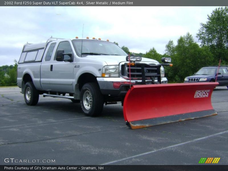 Silver Metallic / Medium Flint 2002 Ford F250 Super Duty XLT SuperCab 4x4