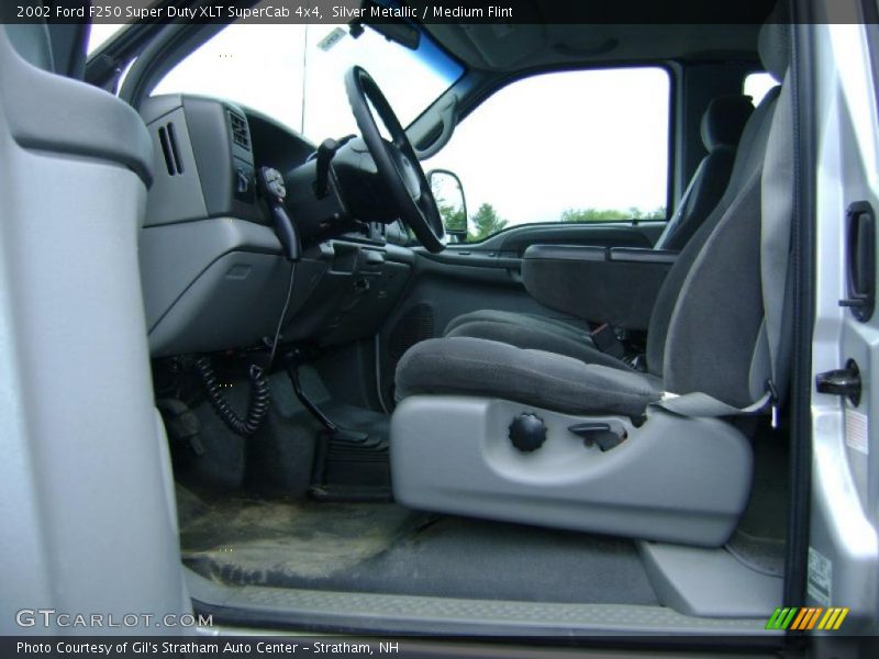 Silver Metallic / Medium Flint 2002 Ford F250 Super Duty XLT SuperCab 4x4