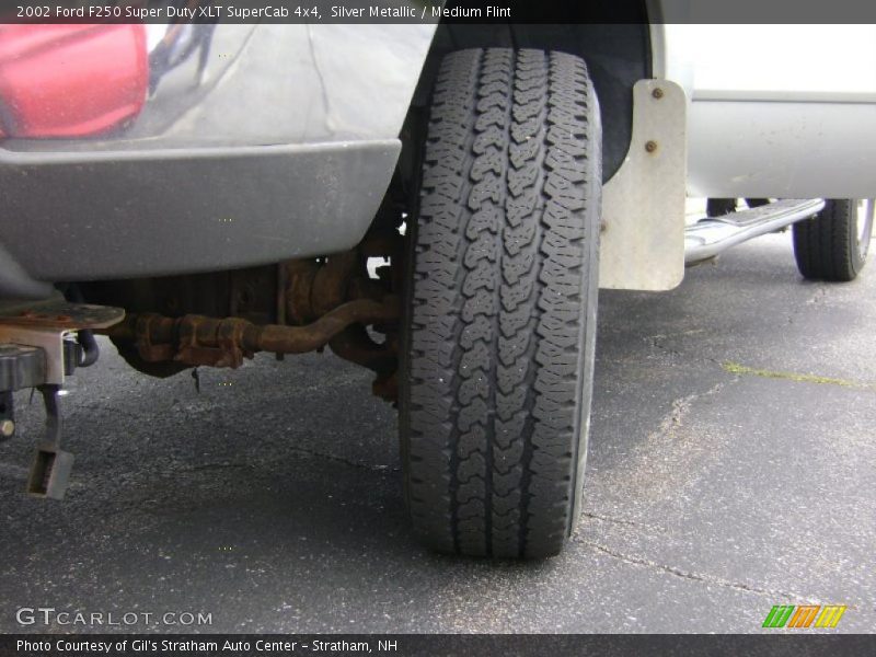 Silver Metallic / Medium Flint 2002 Ford F250 Super Duty XLT SuperCab 4x4