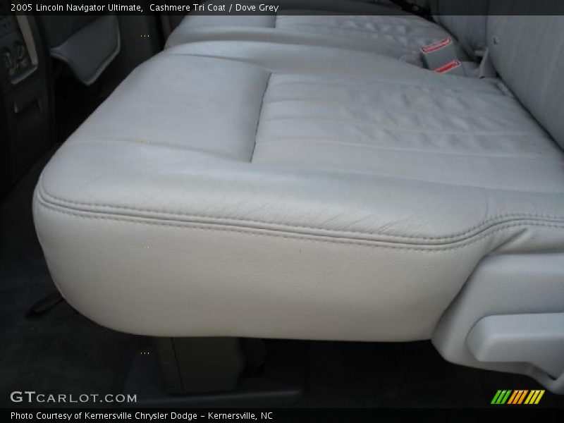 Cashmere Tri Coat / Dove Grey 2005 Lincoln Navigator Ultimate