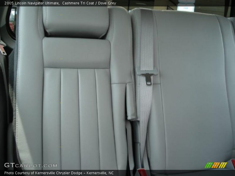 Cashmere Tri Coat / Dove Grey 2005 Lincoln Navigator Ultimate