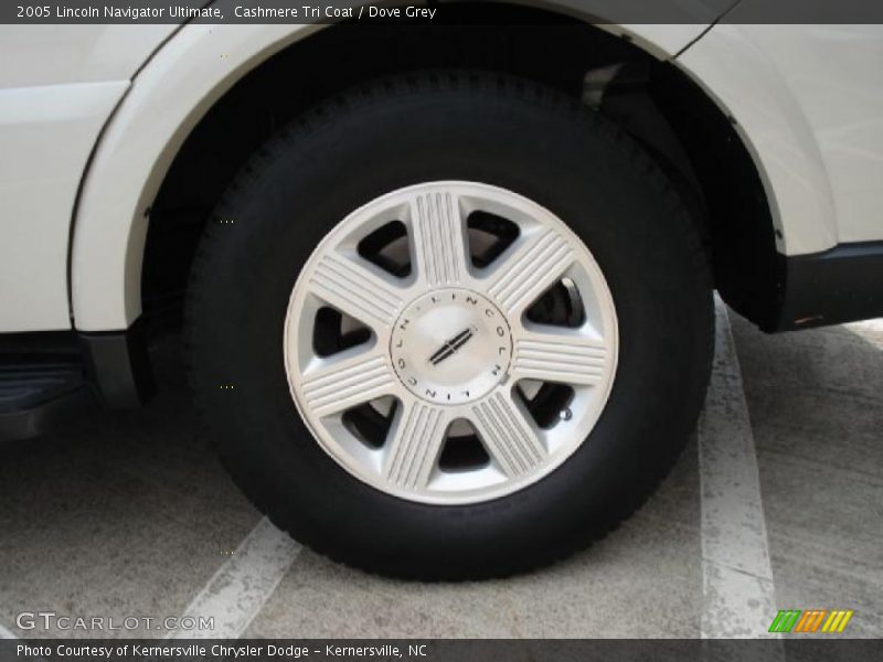 Cashmere Tri Coat / Dove Grey 2005 Lincoln Navigator Ultimate