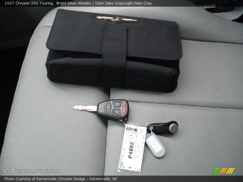 Bright Silver Metallic / Dark Slate Gray/Light Slate Gray 2007 Chrysler 300 Touring