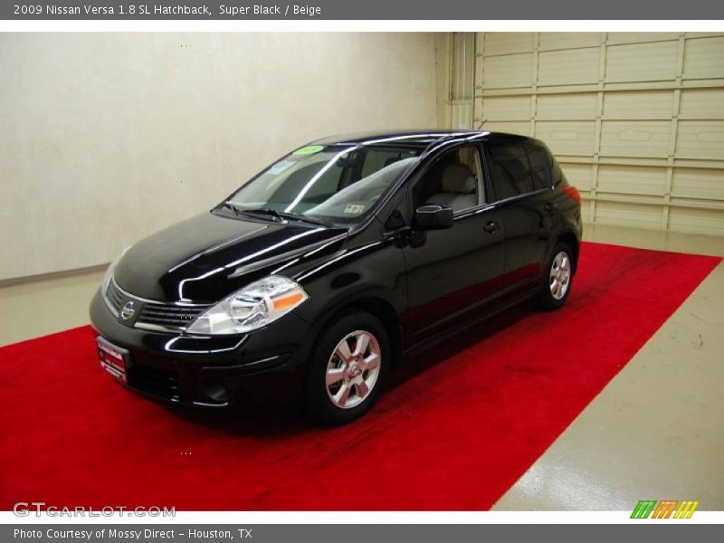 Super Black / Beige 2009 Nissan Versa 1.8 SL Hatchback