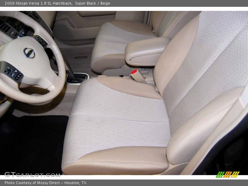 Super Black / Beige 2009 Nissan Versa 1.8 SL Hatchback