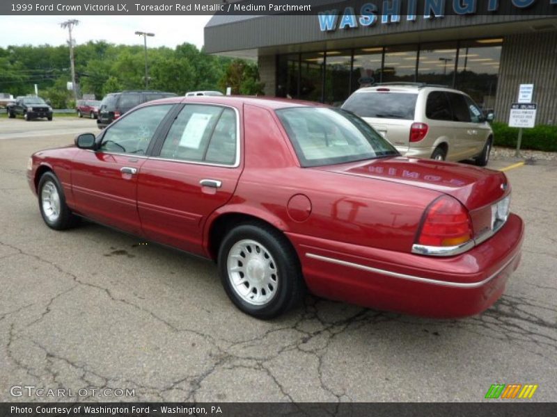 Toreador Red Metallic / Medium Parchment 1999 Ford Crown Victoria LX