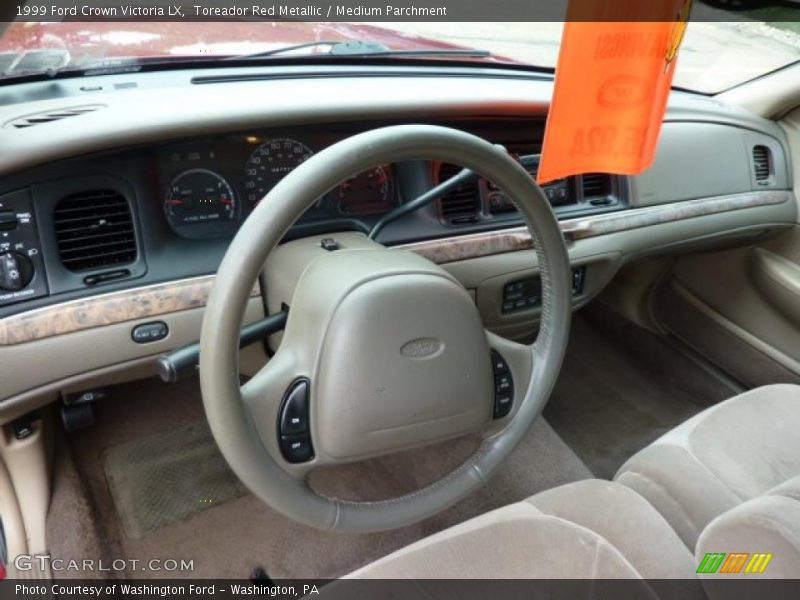 Toreador Red Metallic / Medium Parchment 1999 Ford Crown Victoria LX