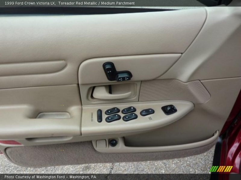 Toreador Red Metallic / Medium Parchment 1999 Ford Crown Victoria LX