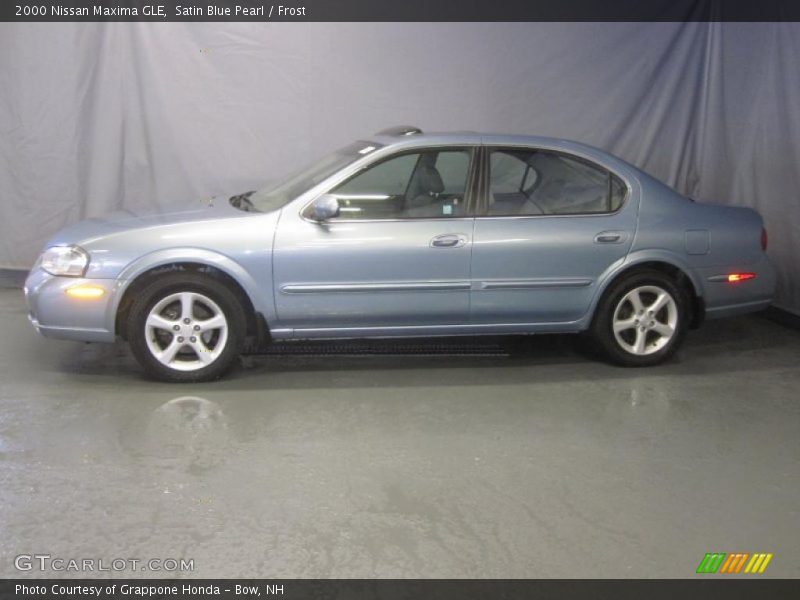 Satin Blue Pearl / Frost 2000 Nissan Maxima GLE