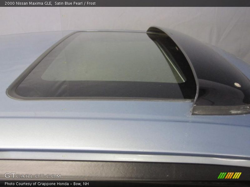 Satin Blue Pearl / Frost 2000 Nissan Maxima GLE