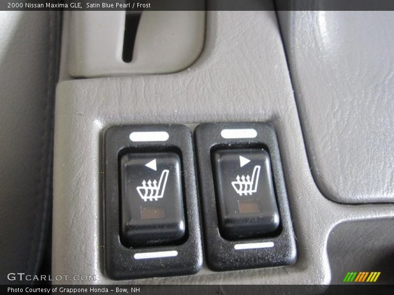 Satin Blue Pearl / Frost 2000 Nissan Maxima GLE